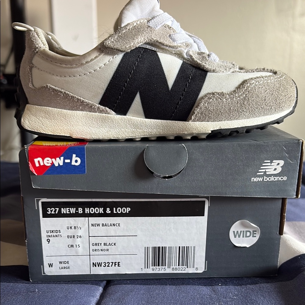 New Balance 327 Gray and Black Kids' Sneakers